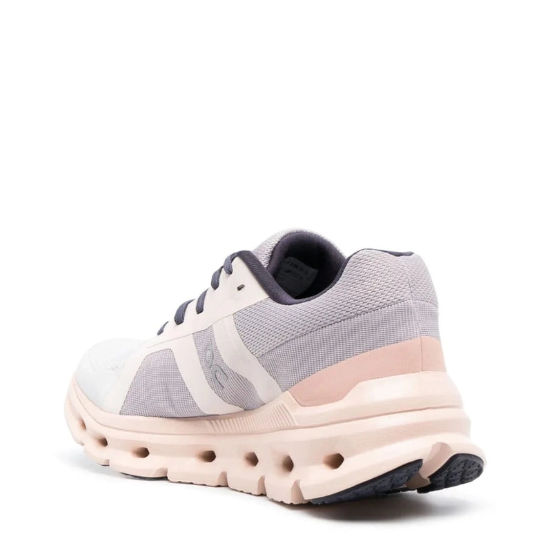"on cloud runner frost /fade"