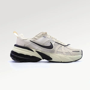 "nike v2k run black swoosh"