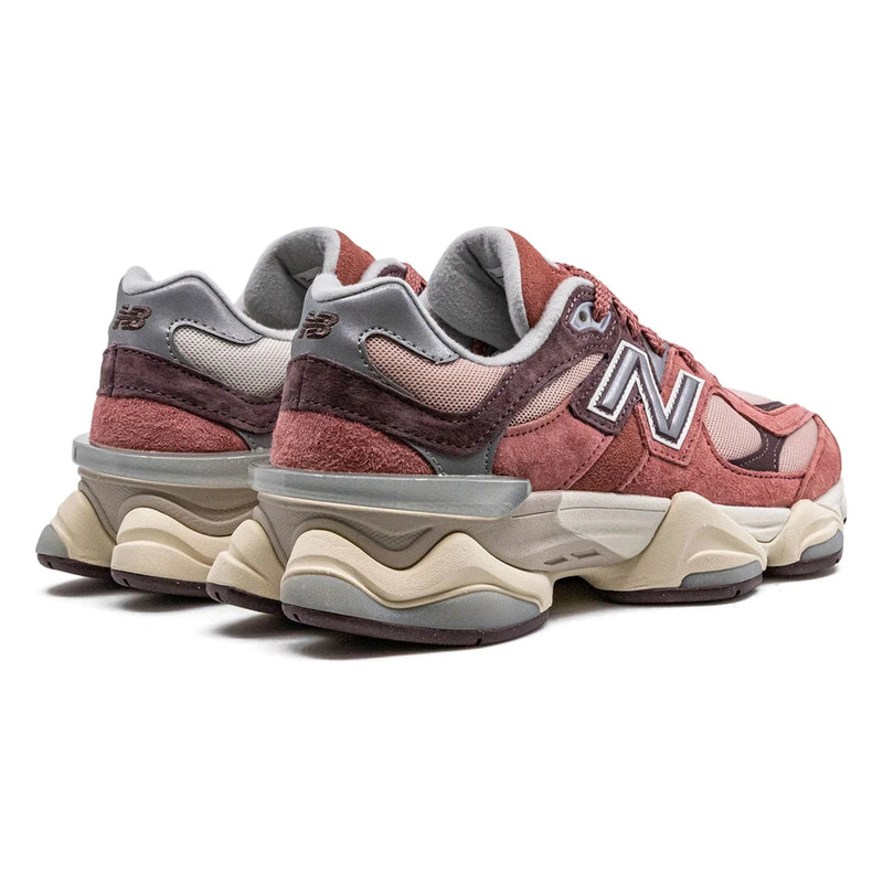 "Mineral Red/Truffle"